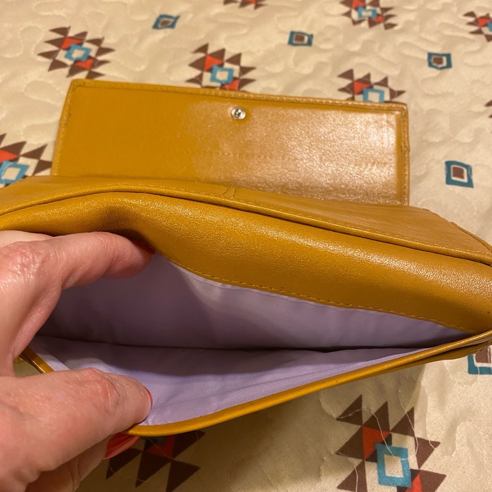 Coach Wallet - Picture 9 of 9